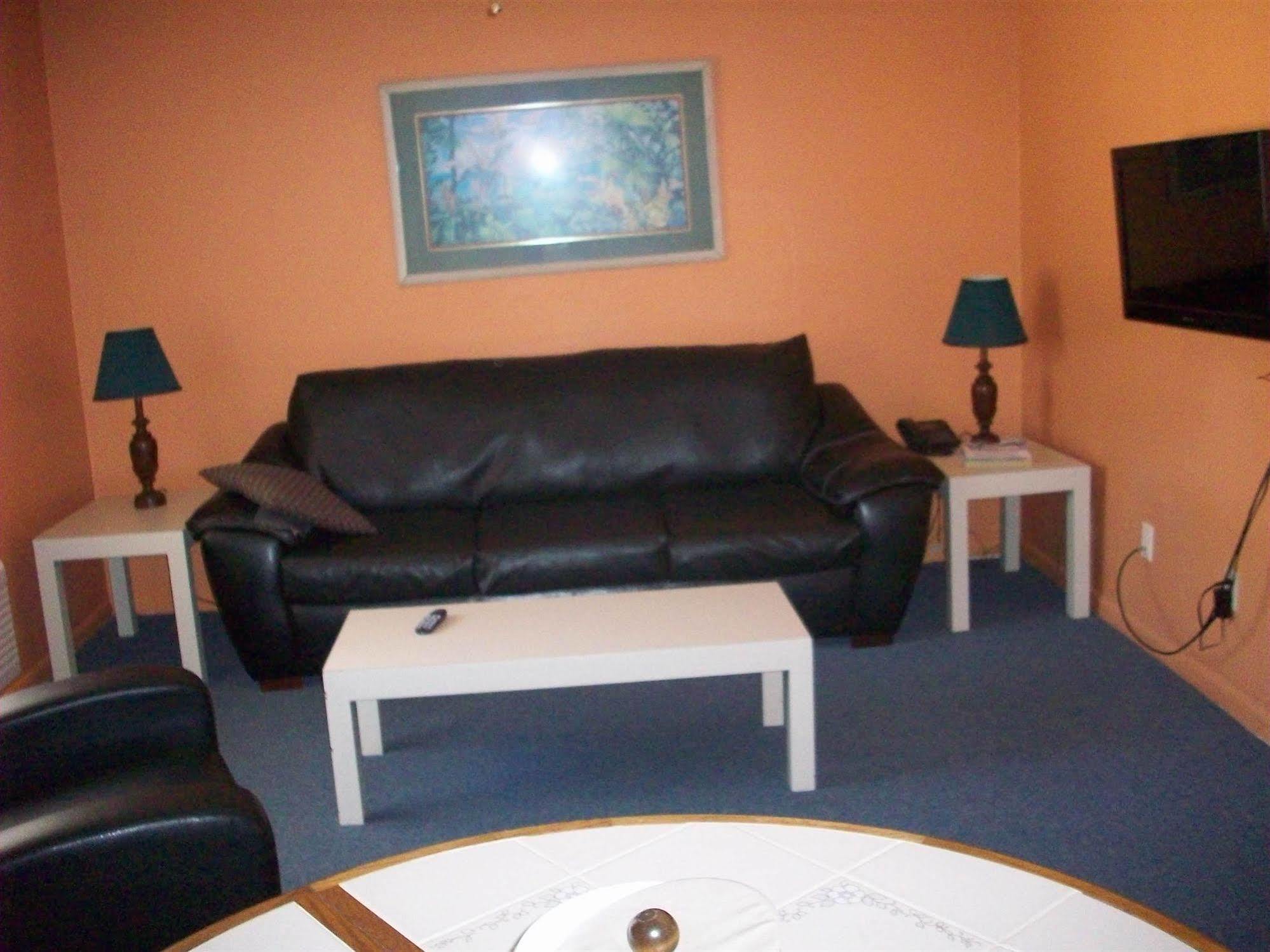 All-suite